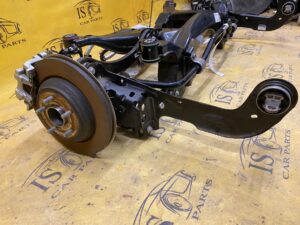 KOMPLETNA BELKA ZAWIESZENIA TYŁ FORD KUGA MK3 III 2.5 HYBRYDA