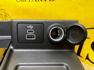 ŁADOWARKA INDUKCYJNA GNIAZDO PORT USB FORD KUGA MK3 LIFT EU