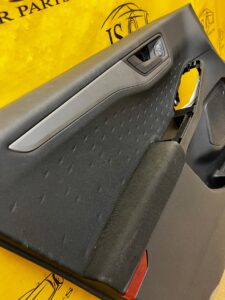 TAPICERKA BOCZEK DRZWI PRZÓD LEWY FORD KUGA MK3 ESCAPE MK4