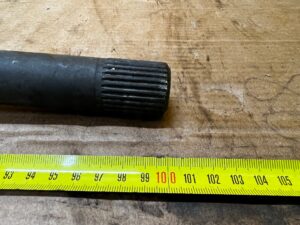 PÓŁOŚ PRZÓD PRZEDNIA PRAWY PRAWA NISSAN X-TRAIL T32 F