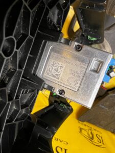 OSŁONA PLASTIK ZAŚLEPKA KRATKI NAWIEWU PORT USB BMW F40