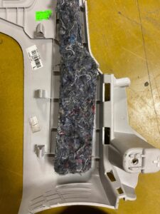 POSZYCIE SŁUPKA C TYŁ TYLNEGO LEWE RENAULT MEGANE IV SEDAN