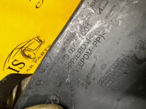 ZAŚLEPKA OSŁONA BŁOTNIKA PRAWA MERCEDES E W213