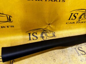 OSŁONA POSZYCIE SŁUPKA A PROGU PRZÓD LEWY TESLA MODEL 3 PRZEDLIFT