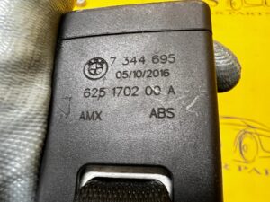 ZAPINKA ZAMEK KLAMRA PASA TYŁ BEZPIECZEŃSTWA ŚRODKOWA ŚRODEK BMW X6 F16