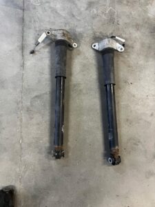 KOMPLET AMORTYZATORY AKTYWNE TYŁ TYLNE PRAWY LEWY RANGE ROVER VELAR L560