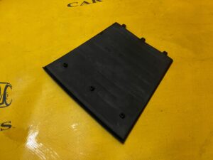 MATA WKŁADANA SCHOWKA TYLNEJ KONSOLI ŚRODKOWEJ BMW X5 F15 X6 F16