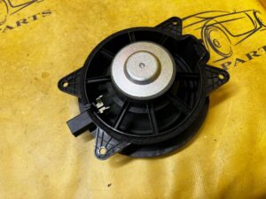 GŁOŚNIK DRZWI ŚREDNIOTONOWY VOLVO XC90 II