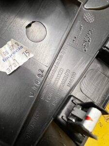 OSŁONA MASKOWNICA GŁOŚNIKA DESKI KONSOLI PRAWA CITROEN C4 GRAND PICASSO II