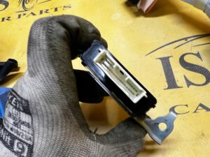 MODUŁ STEROWNIK ŚWIATEŁ LAMP PRZÓD TOYOTA HILUX VIII