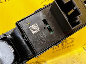 PRZEŁĄCZNIK PANEL STEROWANIA SZYB LUSTEREK PRZÓD LEWY LEWA SKODA SCALA