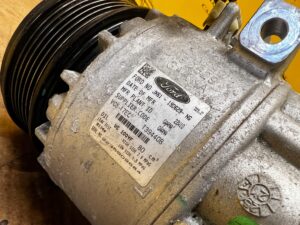 SPRĘŻARKA KOMPRESOR KLIMATYZACJI FORD ESCAPE MK4 1.5 ECOBOOST