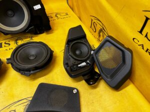 ZESTAW NAGŁOŚNIENIE GŁOŚNIKI BANG OLUFSEN FORD BRONCO 21-