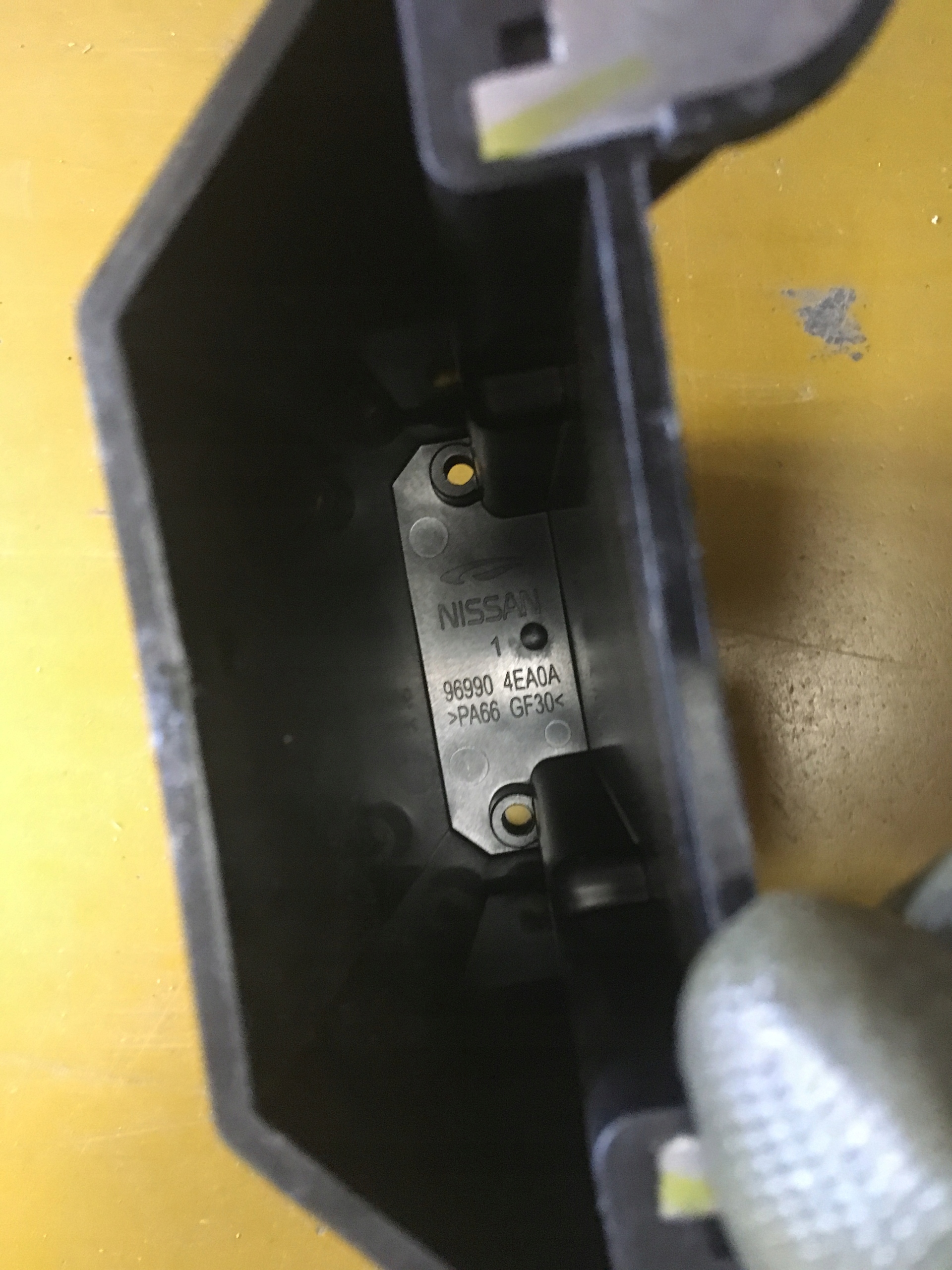 SCHOWEK POPIELNICZKA NISSAN QASHQAI J11 1.2 DIG