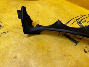 RAMKA OBUDOWA OSŁONA LICZNIKA ZEGARÓW PORSCHE MACAN 95B