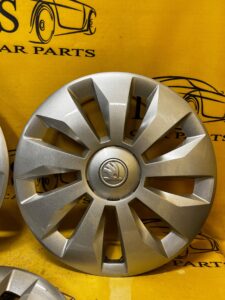 KOŁPAKI DEKIELKI SKODA FABIA RAPID SCALA 15 CALI