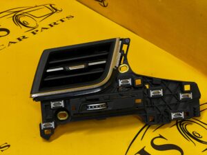 KRATKA NAWIEWU DESKI KONSOLI PRZÓD LEWY LEWA AUDI Q7 SQ7 4M0