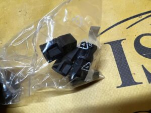 4 X MOCOWANIE TAPICERKI BOCZNEJ TYLNEJ BMW 3 E93 6 E63 E64 X1 E84 NOWE OEM