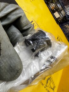 POKRYWA OSŁONA WYCIĘCIA CZUJNIKA ŚWIATŁA MINI R55 R56 R58 R60 R61 NOWY OEM