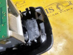LAMPKA OŚWIETLENIE PODSUFITKI KABINY TYŁ PORSCHE PANAMERA 970 I LIFT