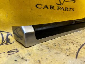 LISTWA DEKOR DRZWI PRAWY TYŁ PORSCHE CAYENNE II 7P5 LIFT 92A