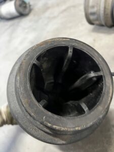 AMORTYZATOR MIECH PODUSZKA TYŁ LEWY RANGE ROVER VELAR L560 2.0D