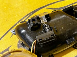 KLAMKA WEWNĘTRZNA DRZWI LED PRZÓD TYŁ PRAWY PRAWA MERCEDES GL X166