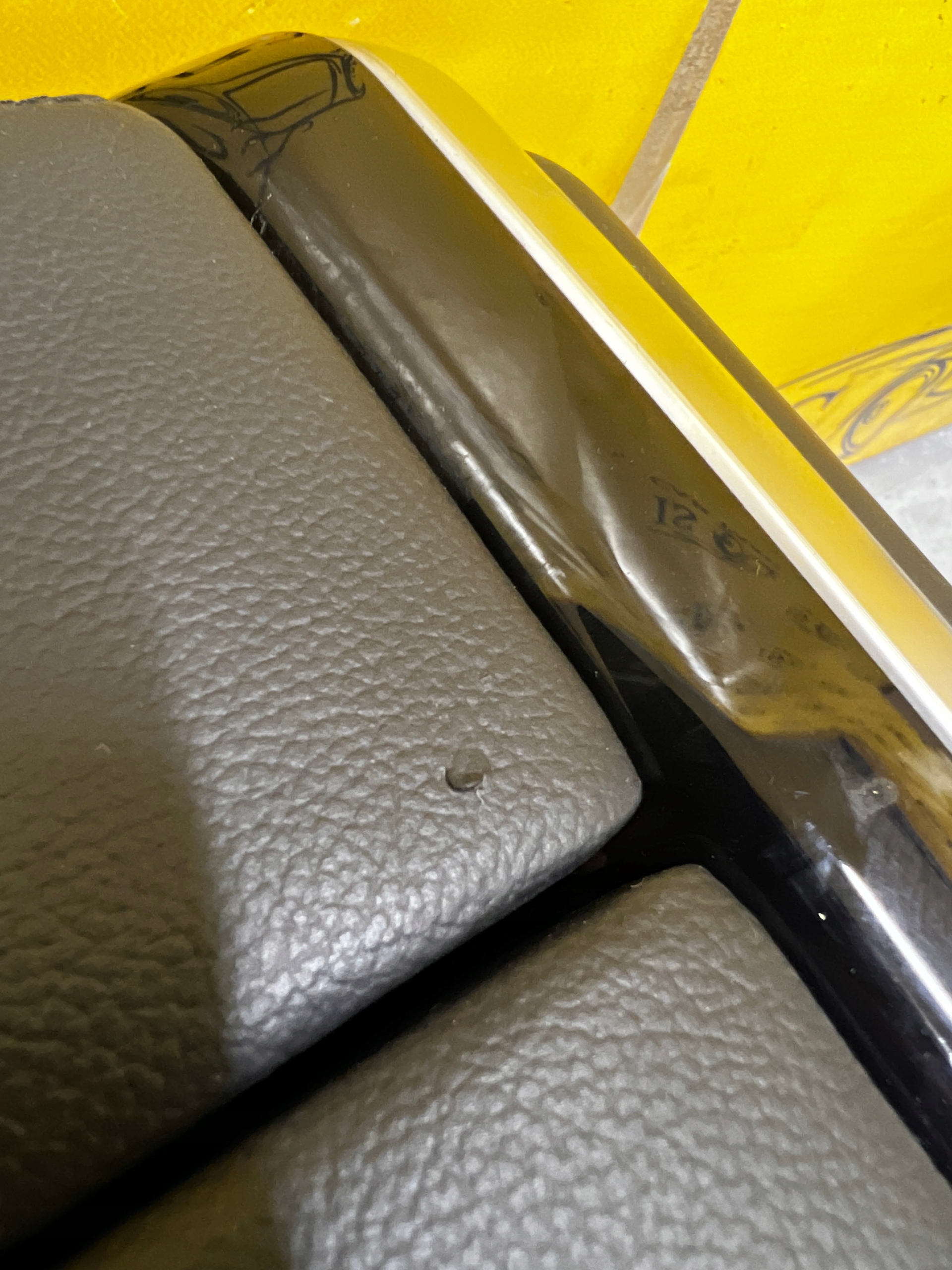 PODŁOKIETNIK SCHOWEK TUNEL ŚRODKOWY RANGE ROVER EVOQUE II L551