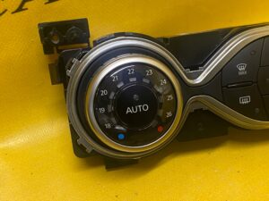 PANEL KLIMATYZACJI AUTO DACIA SANDERO II CLIO IV