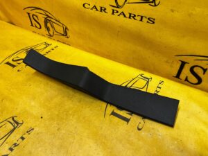 POSZYCIE OSŁONA OBUDOWA SŁUPKA PRZÓD A LEWY FORD BRONCO 21-