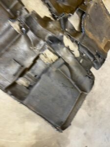 OSŁONA WYGŁUSZENIE WYCISZENIE PODŁOGI PRZÓD FORD RANGER MK5 V