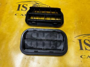 KRATKA WENTYLACYJNA DEKOMPRESYJNA FORD MUSTANG VI