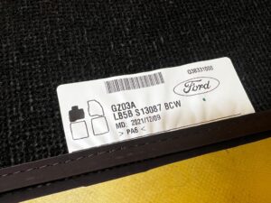 KPL DYWANIKI WYCIERACZKI WELUROWE PLATINUM FORD EXPLORER VI MK6 EU NOWE OEM