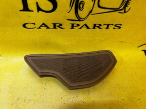 OSŁONA MASKOWNICA GŁOŚNIKA BOCZKA DRZWI PRZÓD PRAWY AUDI A8 D5