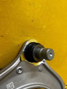 WAHACZ GÓRNY PRZÓD PRZEDNI PRAWY BMW X5 G05 X6 G05 NOWY OEM