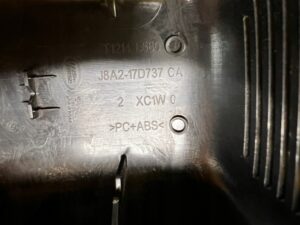 OBUDOWA OSŁONA LUSTERKA WEWNĘTRZNEGO RANGE ROVER VELAR L560