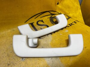 KOMPLET RĄCZKA RĄCZKI UCHWYTY UCHWYT PODSUFITKI AUDI A8 D4 4H