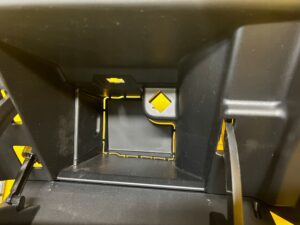 SCHOWEK PASAŻERA DESKI EUROPA NISSAN LEAF ZE0 I