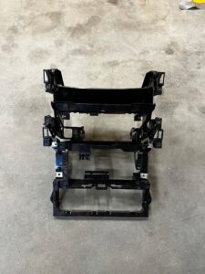 STELAŻ WSPORNIK DESKI KONSOLI TUNELU LAND ROVER DISCOVERY 5 V L462 LHD