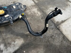 KOMPLET ZBIORNIK BAK POMPA WLEW PALIWA PEUGEOT 308 II T9 1.6 E-HDI