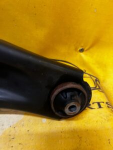 WAHACZ PRZÓD PRZEDNI PRAWY NISSAN E-NV200 EVALIA