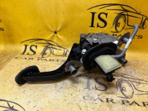 PEDAŁ SPRZĘGŁA RENAULT MEGANE IV