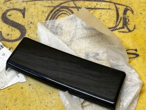 WYKOŃCZENIE PANELU DESKI ROZDZIELCZEJ LEWE BMW 5 E39 NOWE OEM