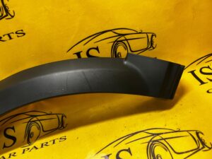 LISTWA BŁOTNIKA PRAWY TYŁ RANGE ROVER VOGUE L405