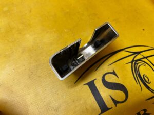 DEKOR OSŁONA ZAŚLEPKA TUNELU ŚRODKOWEGO PRAWY LAND ROVER DISCOVERY 5 V L462