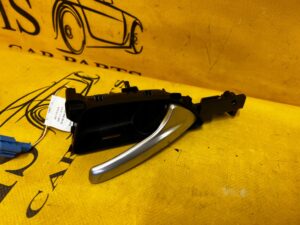 KLAMKA WEWNĘTRZNA DRZWI LED PRZÓD TYŁ PRAWY PRAWA MERCEDES GLS X166