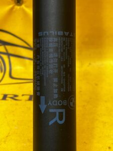 SIŁOWNIK TELESKOP KLAPY TYŁ BAGAŻNIKA PRAWY BMW X1 F48 NOWY OEM