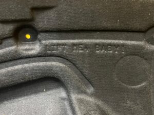 NADKOLE KOMPLETNE PRZÓD LEWY FORD BRONCO 21-