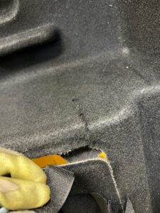 PODŁOGA WYKŁADZINA WNĘKA BAGAŻNIKA MERCEDES E-KLASA W213