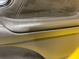 BOCZEK TAPICERKA DRZWI BIAŁY BRĄZ PRAWY TYŁ RENAULT ESPACE V